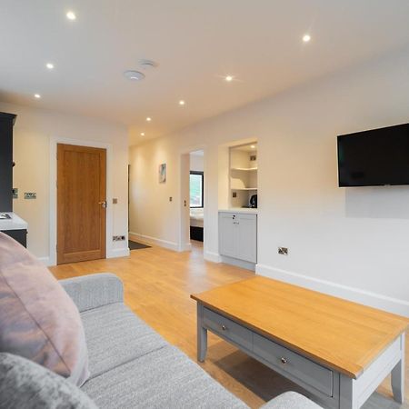 Dingle Way Snug, Luxury Apartment Экстерьер фото