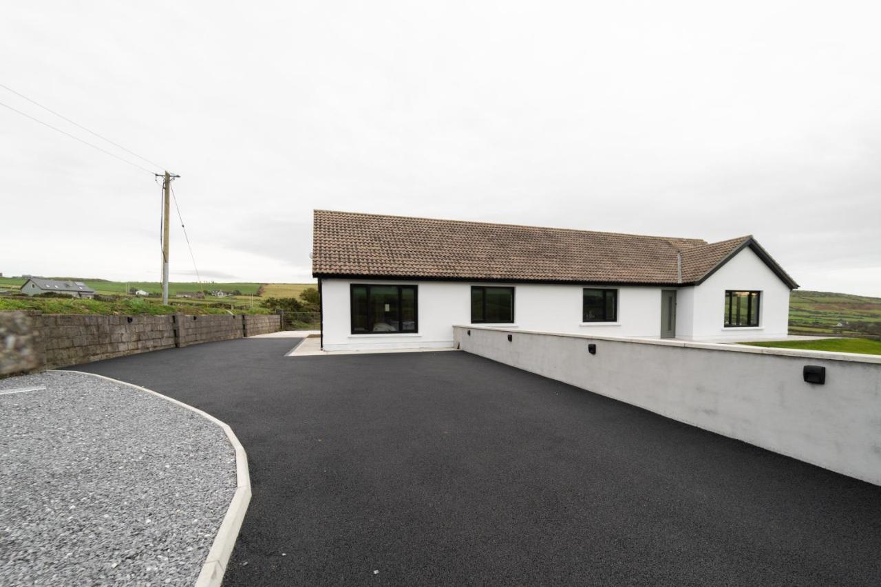 Dingle Way Snug, Luxury Apartment Экстерьер фото