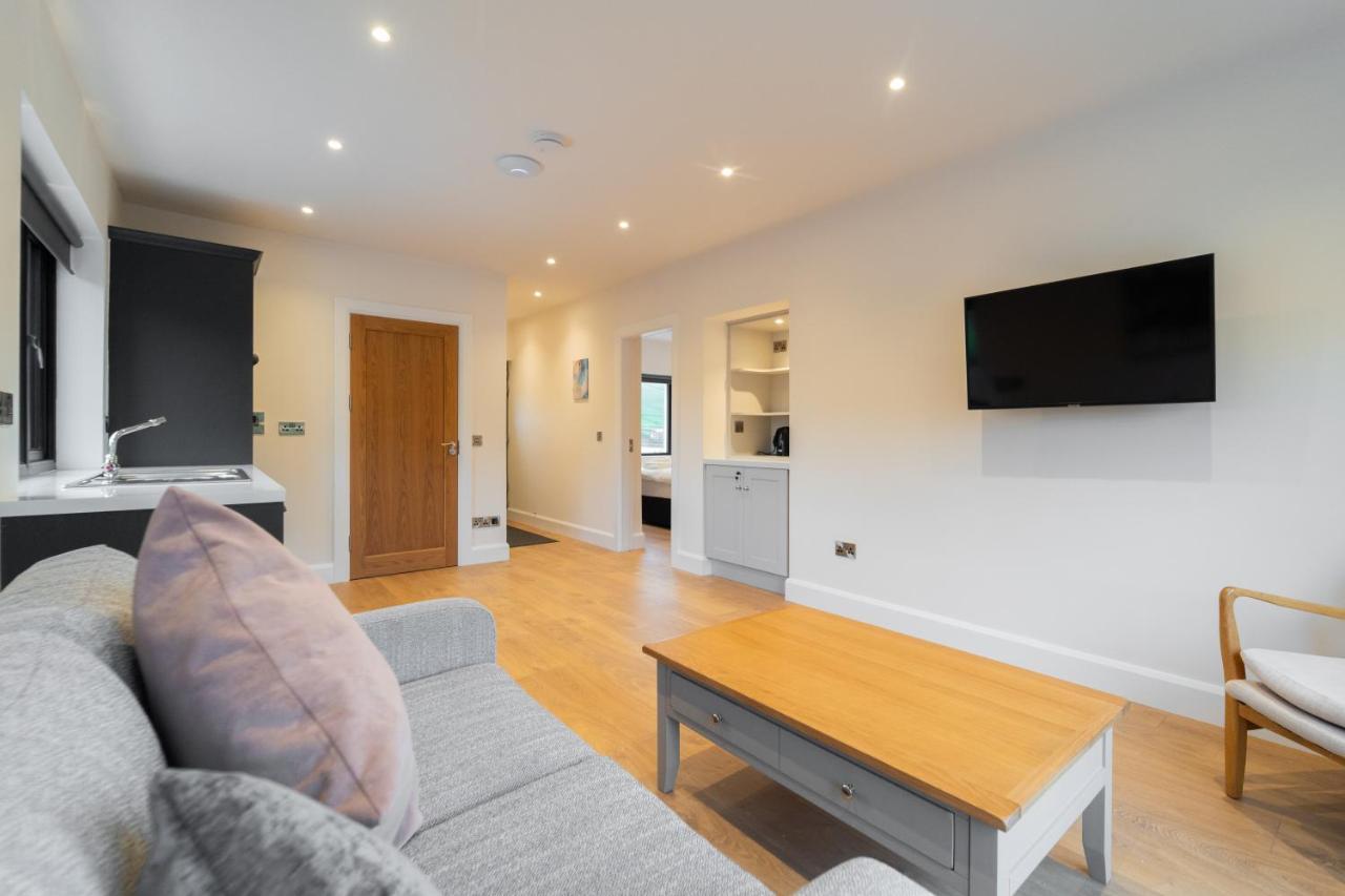 Dingle Way Snug, Luxury Apartment Экстерьер фото